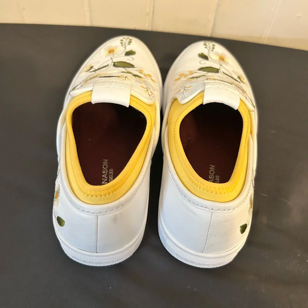 Mark Nason X Sketches Razor Cup Floral Daisy Leather  Slip-Ons Size 7